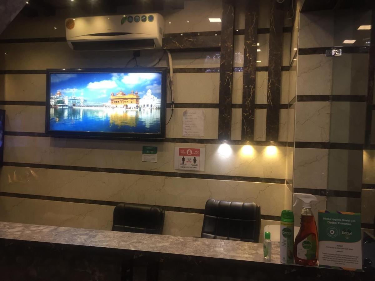 Fabhotel Dm Residency Αμριτσάρ Εξωτερικό φωτογραφία