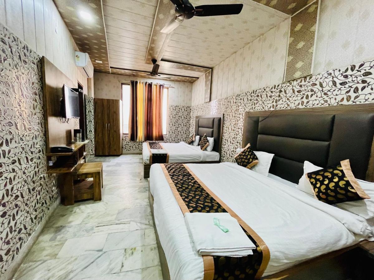Fabhotel Dm Residency Αμριτσάρ Εξωτερικό φωτογραφία