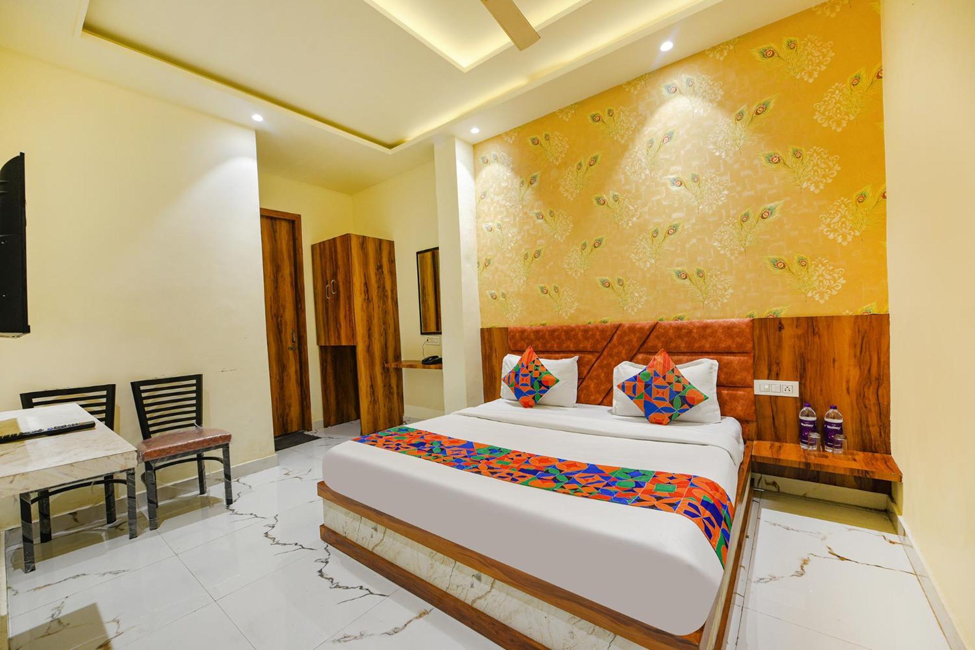 Fabhotel Dm Residency Αμριτσάρ Εξωτερικό φωτογραφία