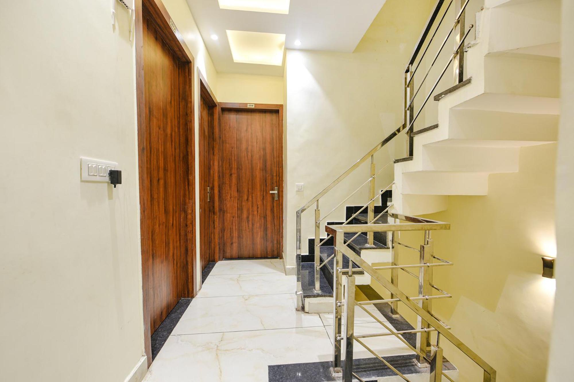 Fabhotel Dm Residency Αμριτσάρ Εξωτερικό φωτογραφία
