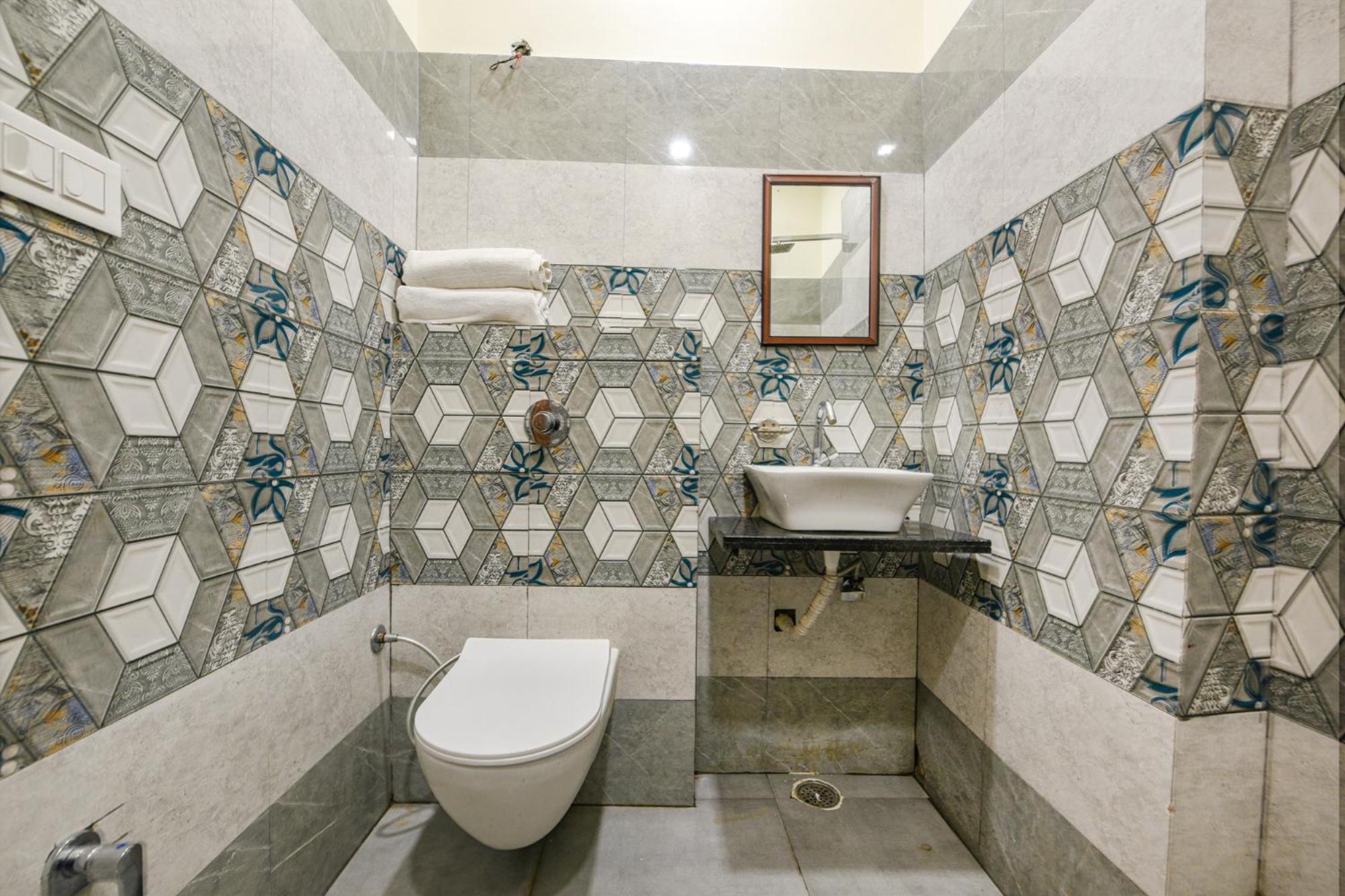 Fabhotel Dm Residency Αμριτσάρ Εξωτερικό φωτογραφία